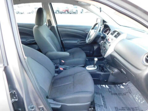 2017 Nissan Versa 1.6 S