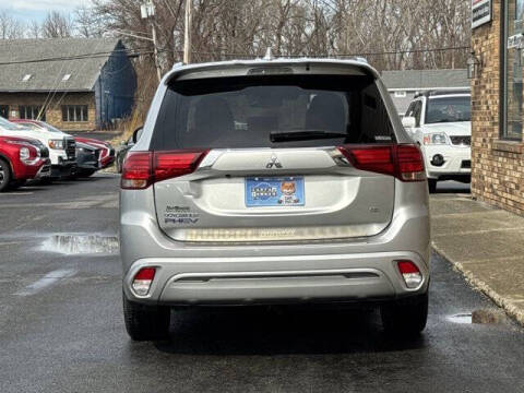 2022 Mitsubishi Outlander PHEV SEL