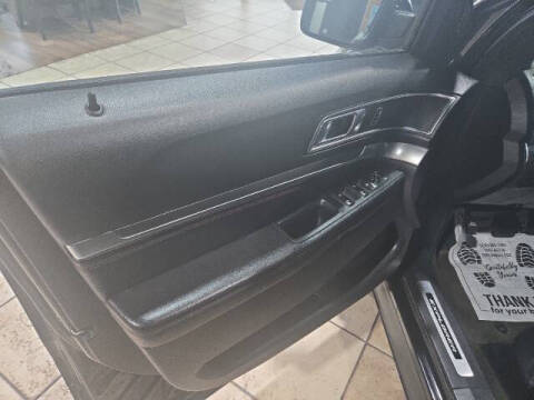 2018 Ford Explorer Sport