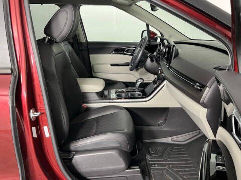 2024 Kia Carnival EX