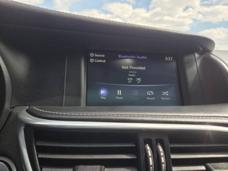 2018 Infiniti QX30 Luxe