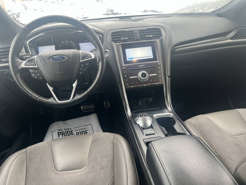 2017 Ford Fusion V6 Sport