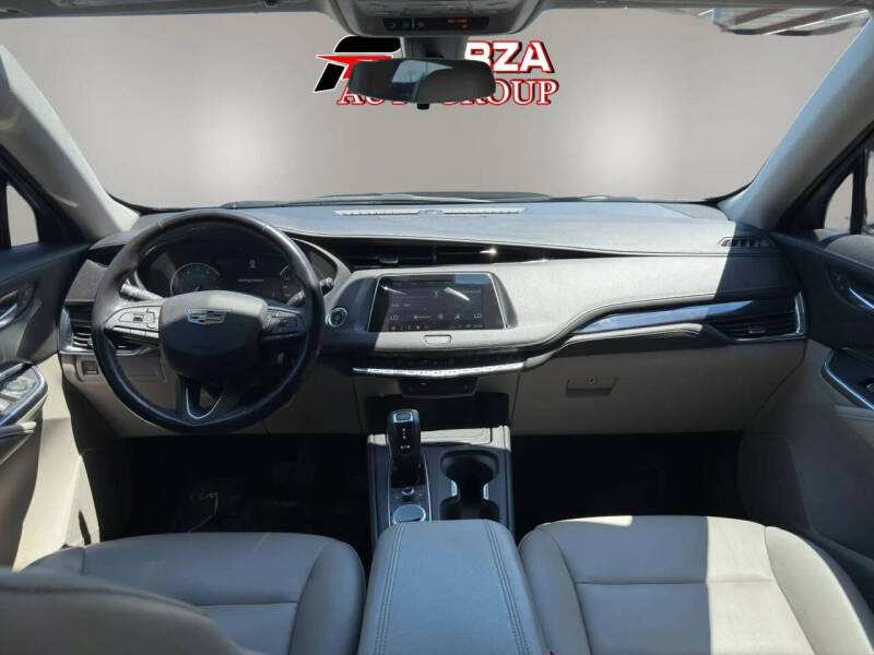 2019 Cadillac XT4 Luxury