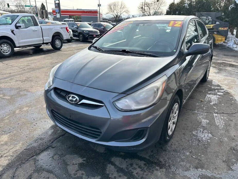 2012 Hyundai Accent GLS