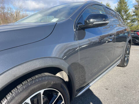 2015 Volvo V60 Cross Country T5 Platinum