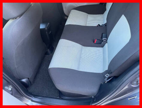2012 Toyota Prius c Two