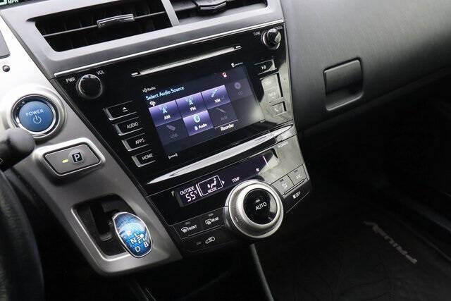 2017 Toyota Prius v Four