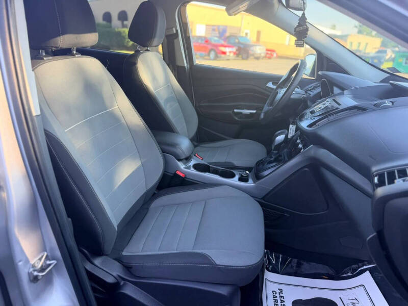 2015 Ford Escape SE