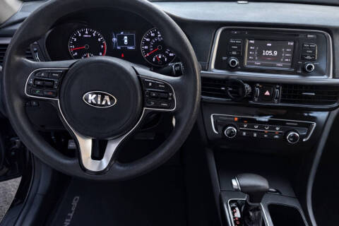 2017 Kia Optima LX