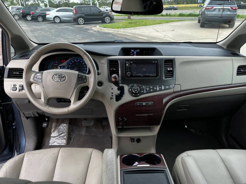 2013 Toyota Sienna