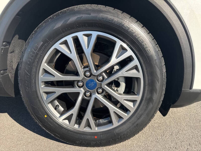 2020 Ford Escape SEL