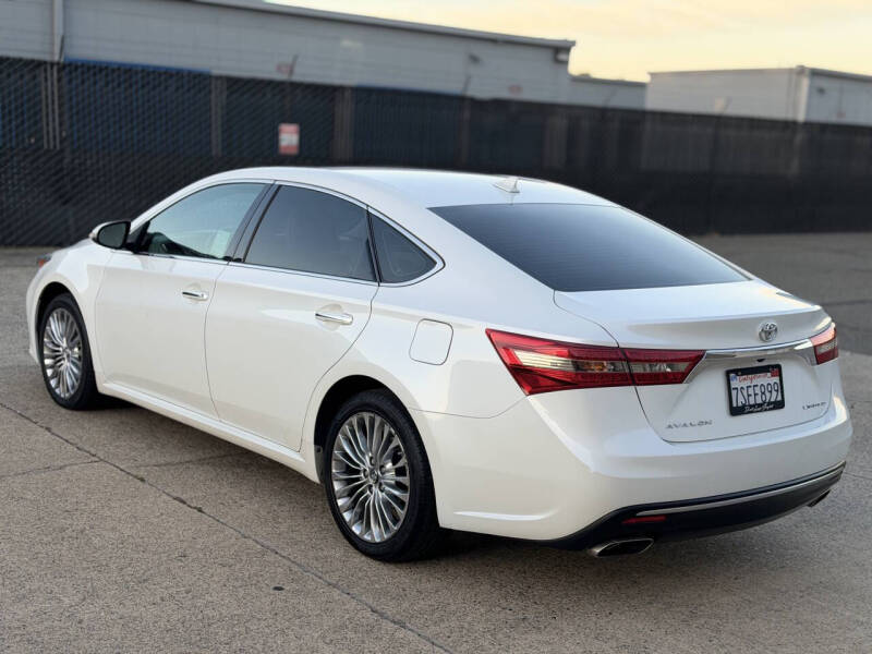 2016 Toyota Avalon Limited