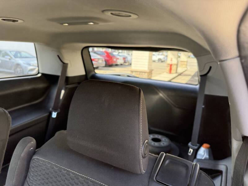 2017 GMC Acadia SLE-2