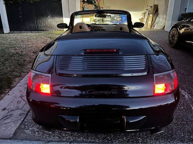 2003 Porsche 911 Carrera