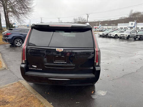 2019 Cadillac Escalade Luxury