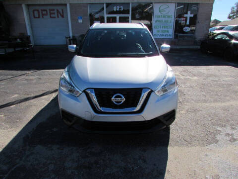2019 Nissan Kicks S