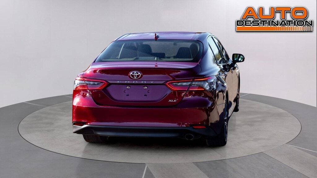 2022 Toyota Camry for sale at Auto Destination in Puyallup, WA