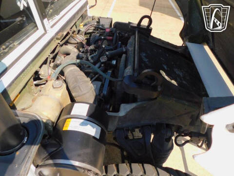 2008 AM General Hummer