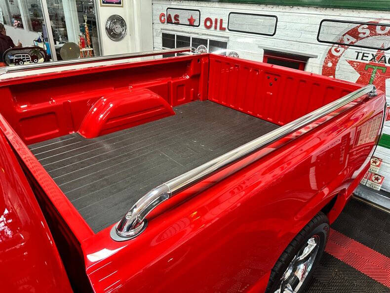 2004 Chevrolet Silverado 1500 SS