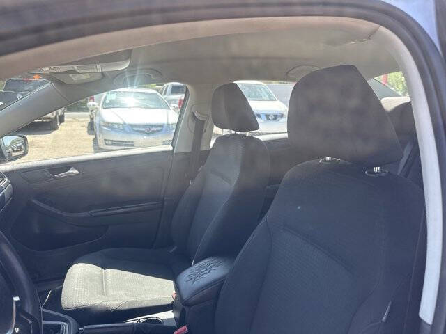 2016 Volkswagen Jetta