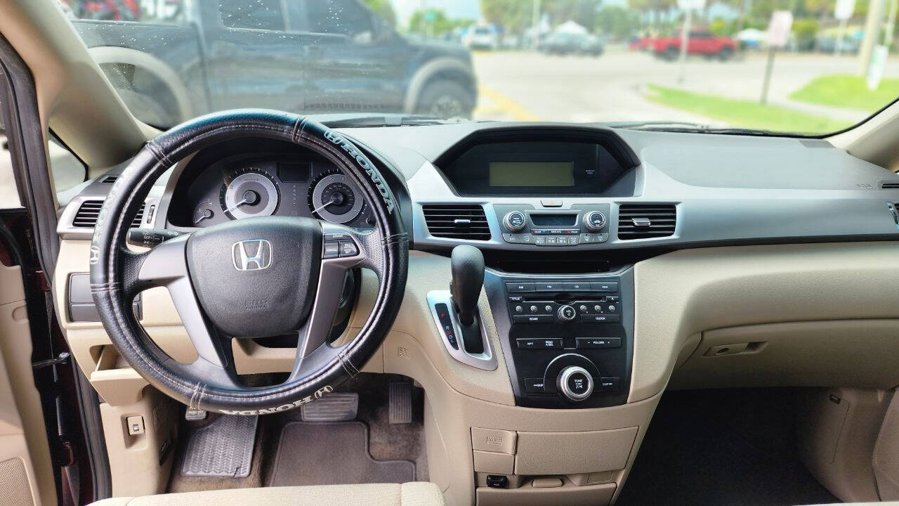 2012 HONDA Odyssey Minivan - $7,499
