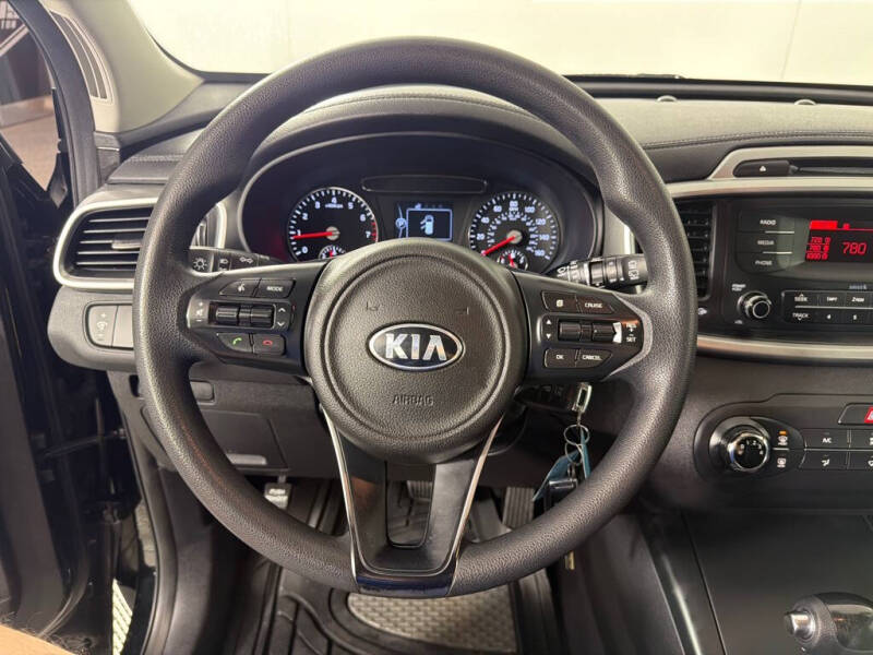 2016 Kia Sorento LX