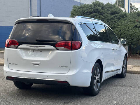 2017 Chrysler Pacifica Limited