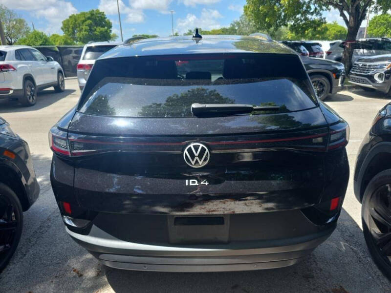 2023 Volkswagen ID.4 Pro