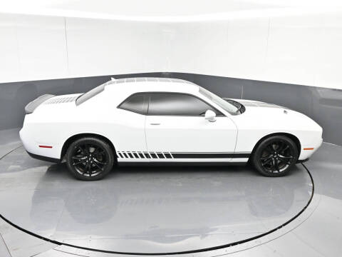 2017 Dodge Challenger SXT