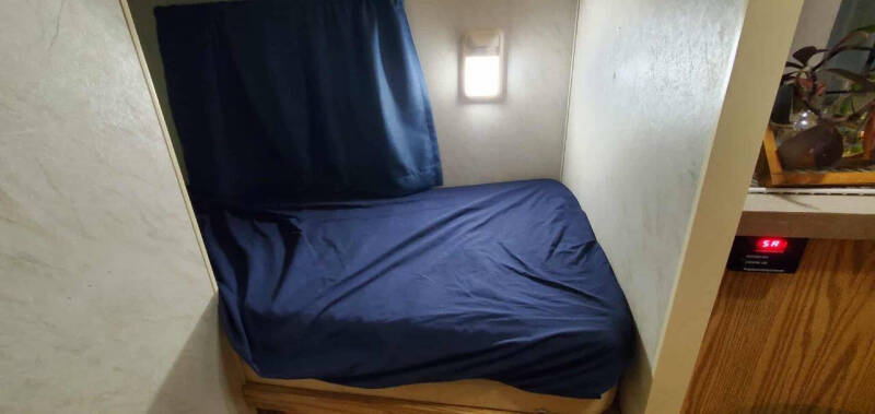 2001 Holiday Rambler 27 TVL