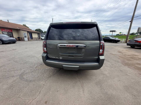 2017 GMC Yukon XL Denali