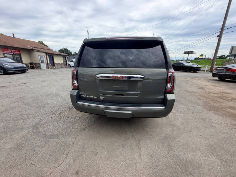 2017 GMC Yukon XL Denali