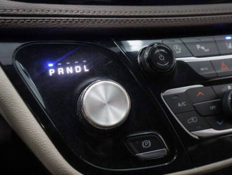 2021 Chrysler Pacifica Touring