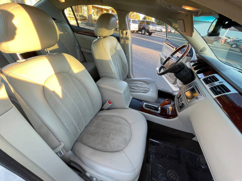 2011 Buick Lucerne Super