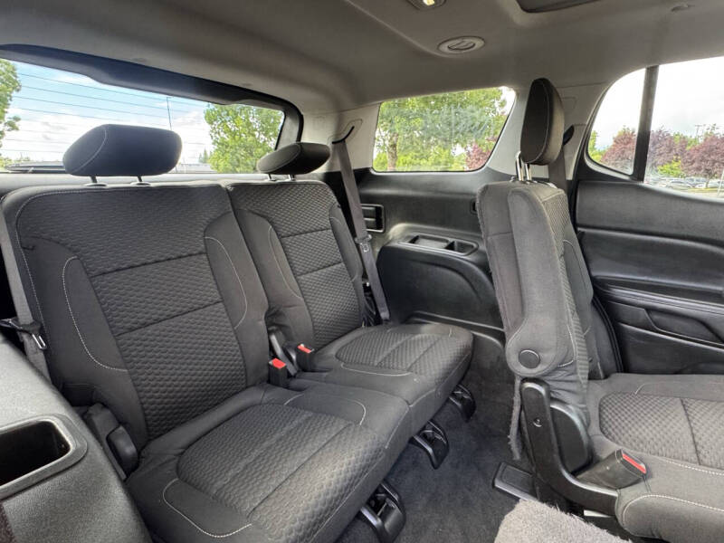 2017 GMC Acadia SLE-2