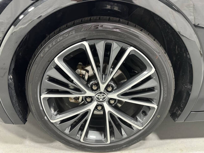 2025 Toyota Prius XLE