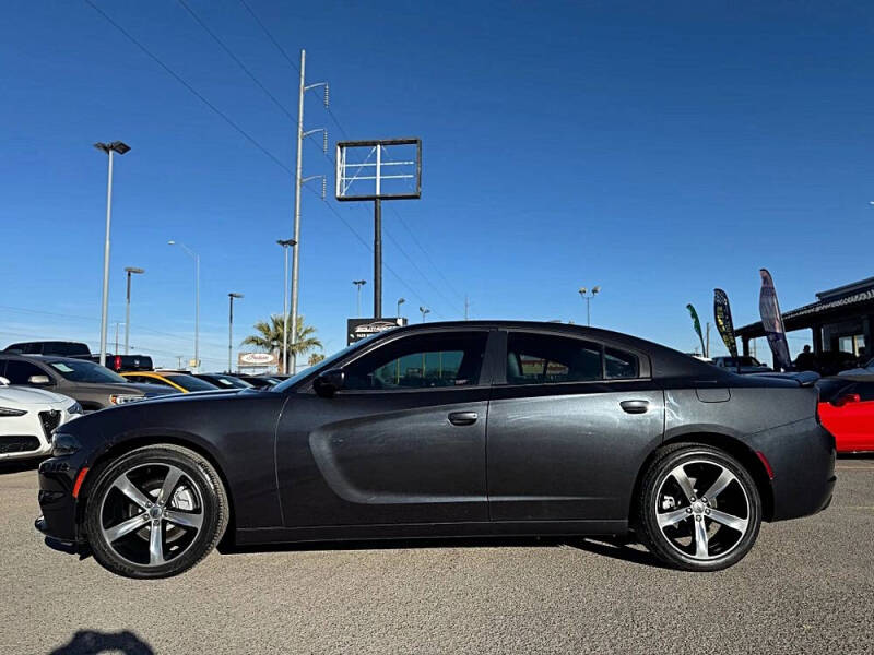 2017 Dodge Charger SXT