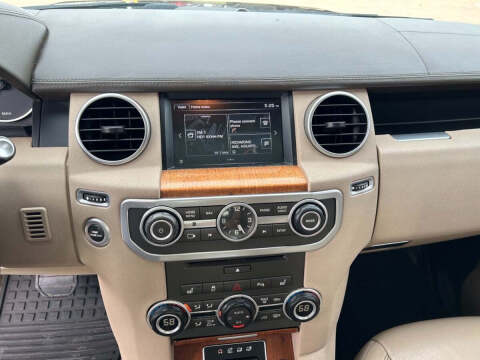 2016 Land Rover LR4 HSE LUX