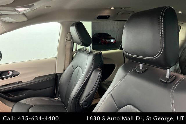 2024 Chrysler Pacifica Plug-In Hybrid