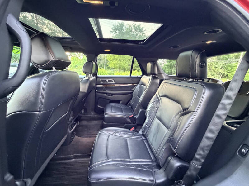 2017 Ford Explorer Platinum