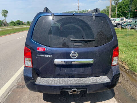 2009 Nissan Pathfinder LE