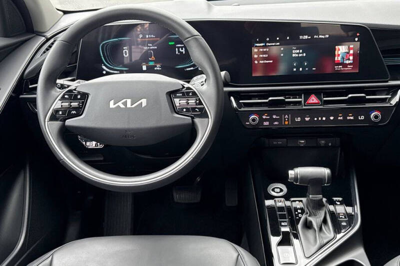 2025 Kia Niro EX