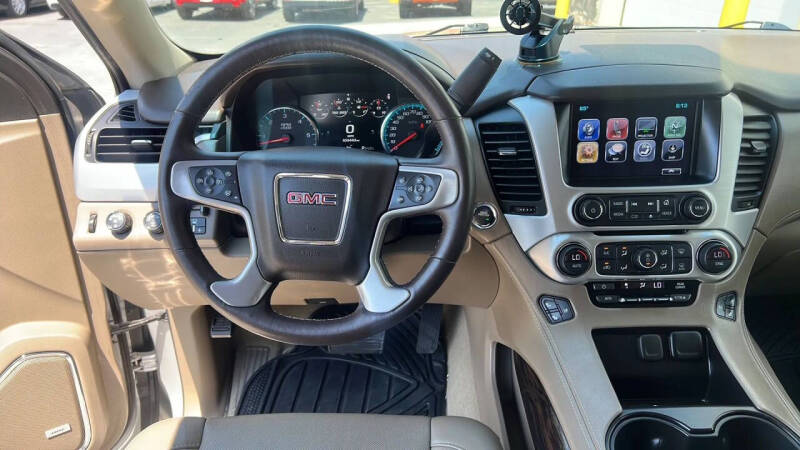 2017 GMC Yukon SLT