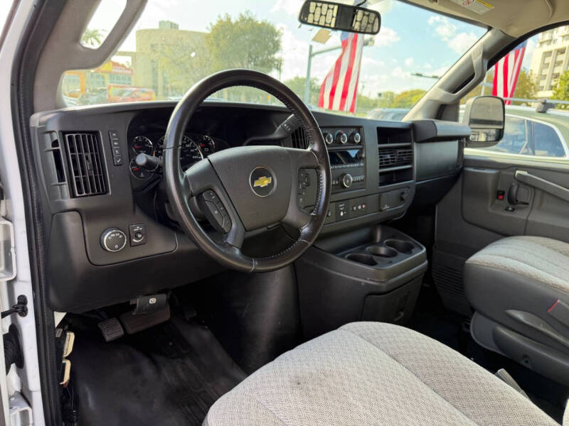 2020 Chevrolet Express 2500