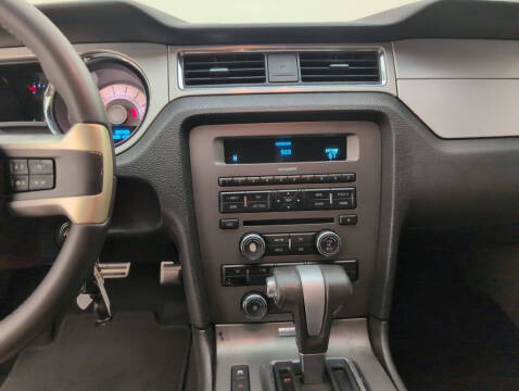 2010 Ford Mustang V6 Premium