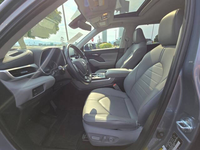 2021 Toyota Highlander XLE