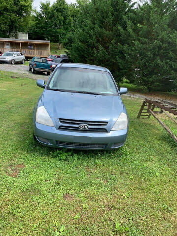 2006 Kia Sedona for sale at WARREN'S AUTO SALES in Maryville TN