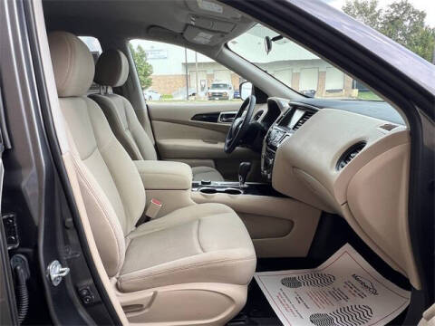 2017 Nissan Pathfinder S