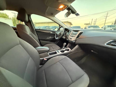 2017 Chevrolet Cruze LS Auto