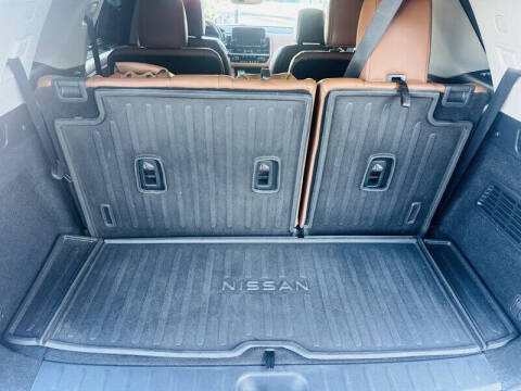 2022 Nissan Pathfinder Platinum